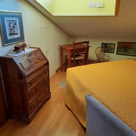 Apartament La Mansarda Di Daniela *
